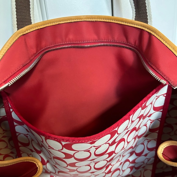 Authentic Coach Red Nylon Weekend Tote Bag - Picture 12 of 15